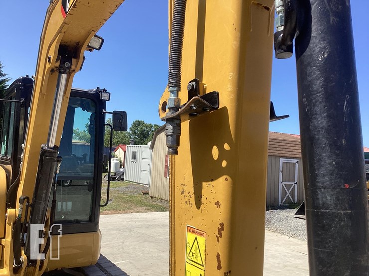 2019-caterpillar-305-image-14