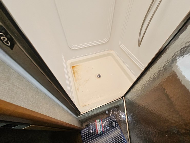 #21543-•-2014-ford-f53-motorhome-image-79