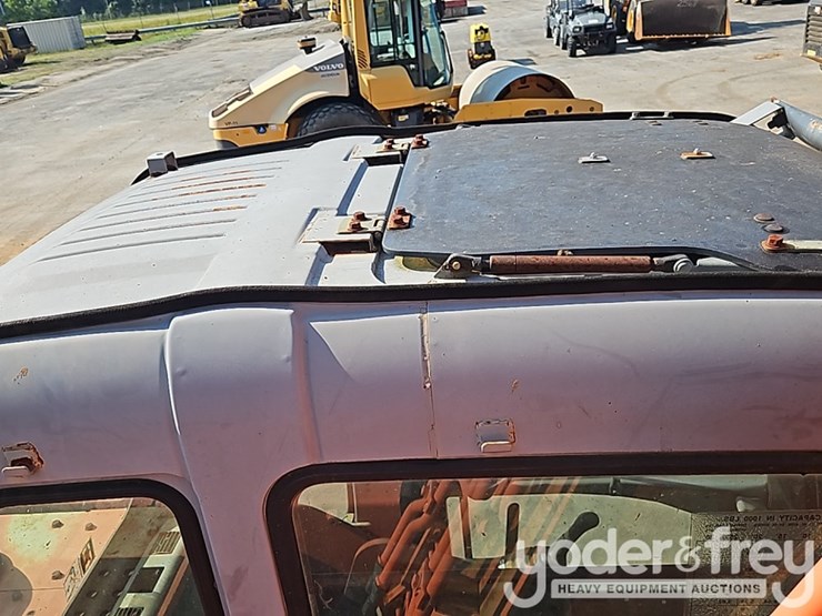 2006-hitachi-zx160-lc-image-32