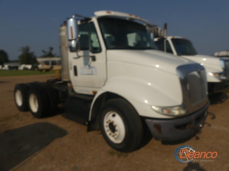 2008-international-8600-image-1