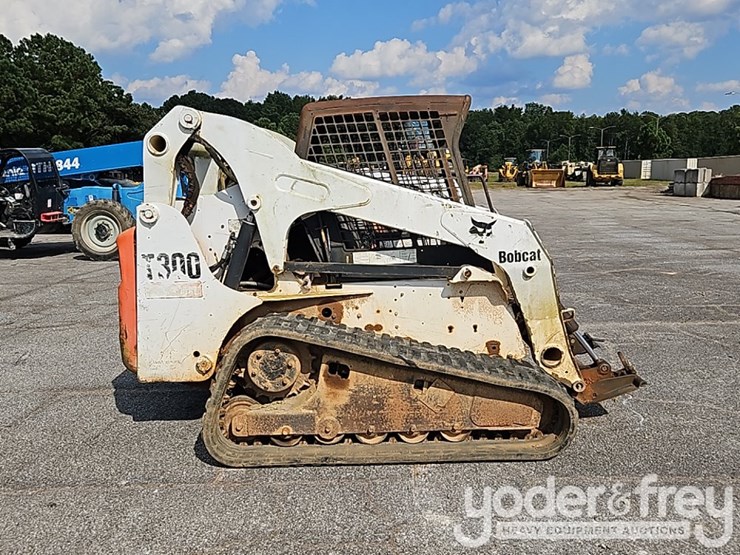 2006-bobcat-t300-image-5