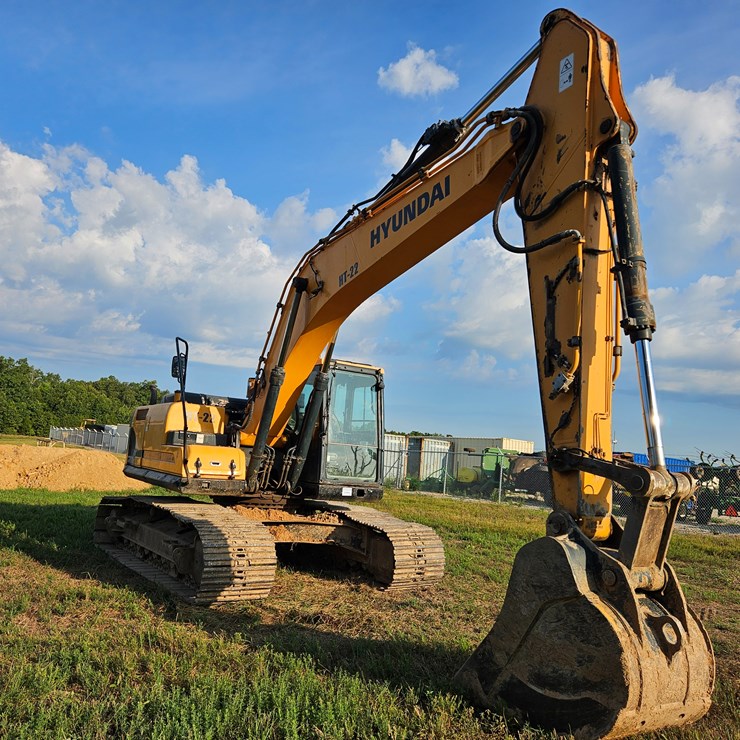 #21999 • 2020 Hyundai HX220Lc Excavator