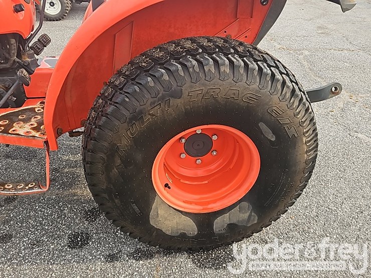 2020-kubota-l2501f-image-10