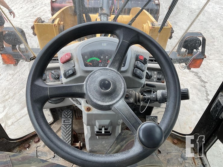 2021-caterpillar-903d-image-14