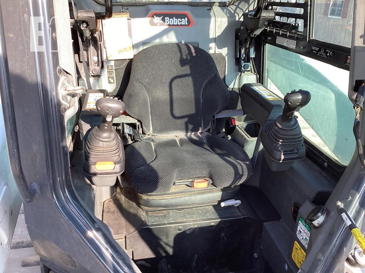 2022-bobcat-t76-image-18
