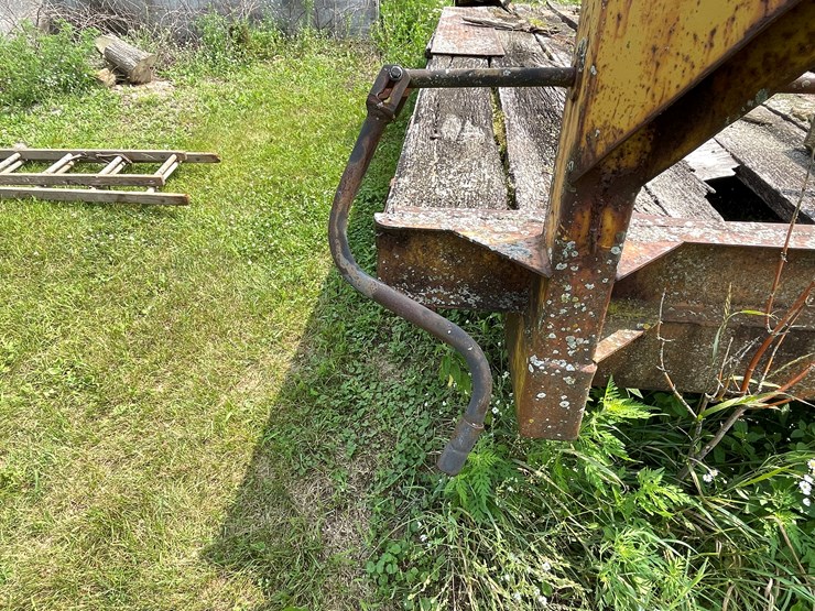 #5459-•-1975-dyna-weld-fifth-wheel-tir-axle-trailer-(has-wi-title)-image-18
