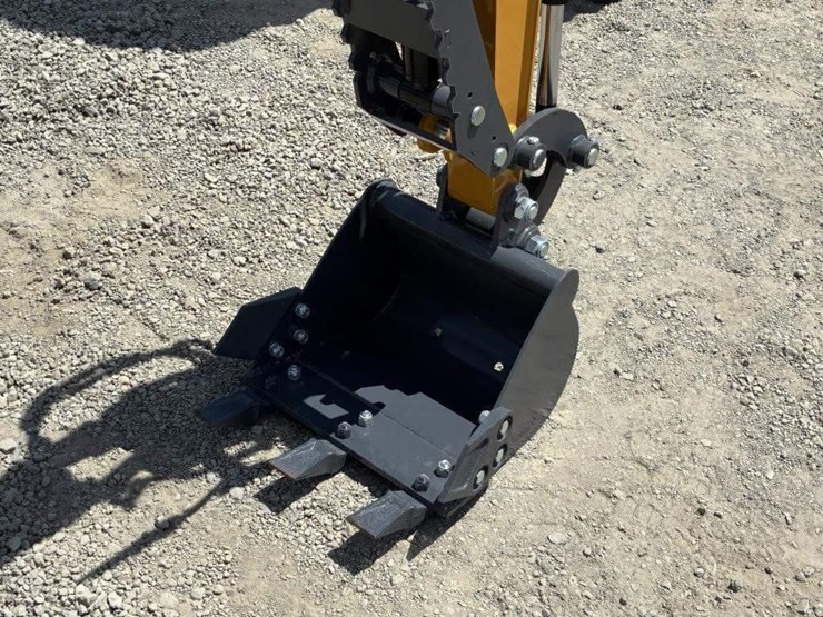 2025-sdlanch-sdle20-hydraulic-excavator-image-9