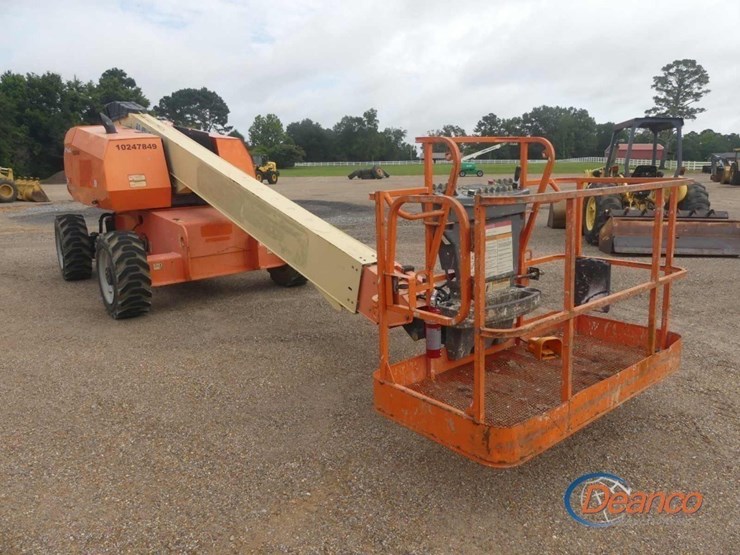 2014-jlg-600s-image-1