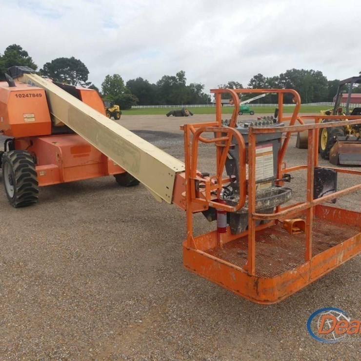 2014 JLG 600S