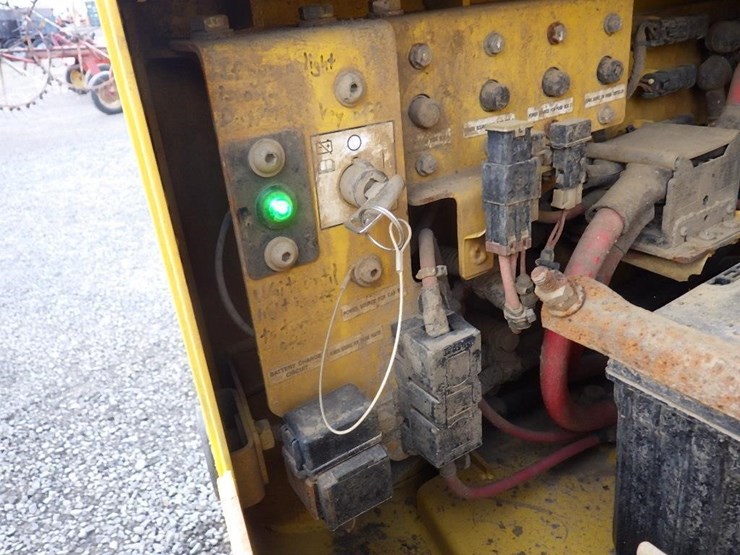2016-komatsu-hm400-5-image-31
