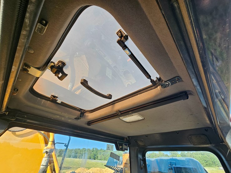 #21999-•-2020-hyundai-hx220lc-excavator-image-45