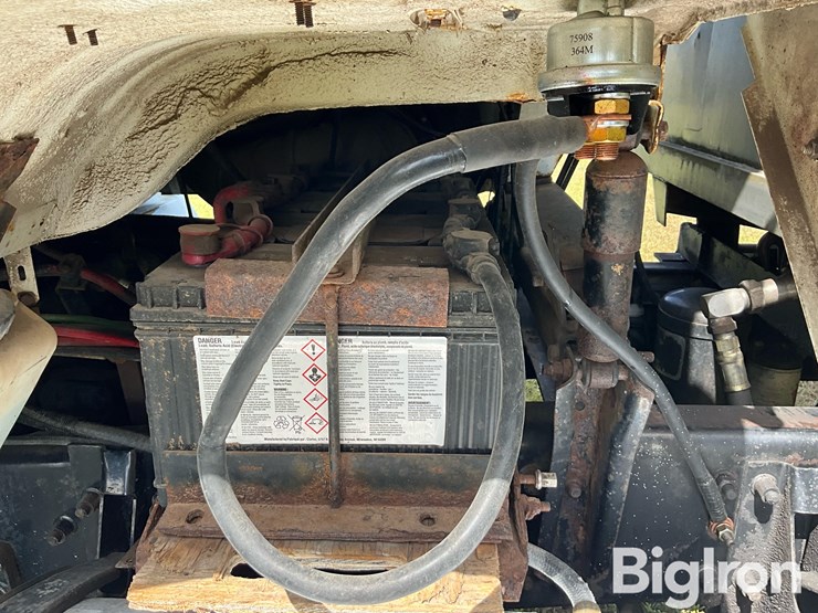 1989-freightliner-flc112-image-20