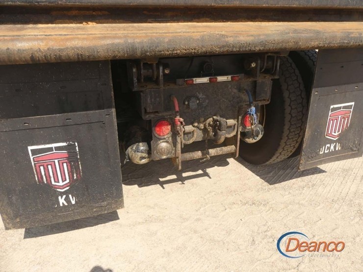 2024-kenworth-t880-image-8