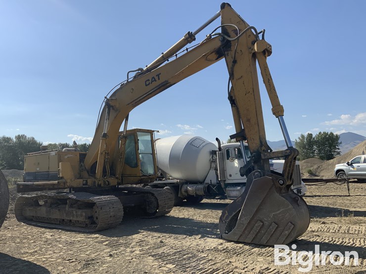 caterpillar-235c-image-4