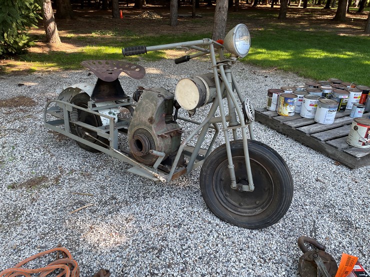 #1592-•-vintage-motorcycle-image-2