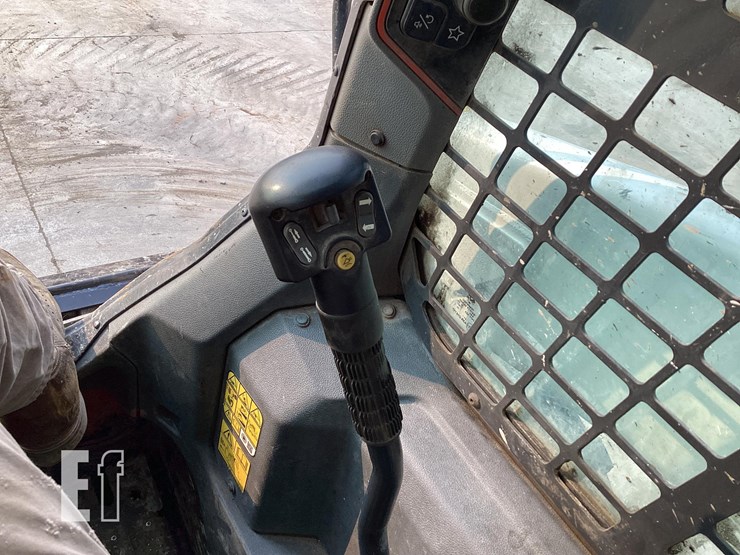 2022-bobcat-s76-image-17