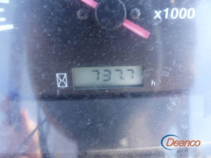 2015-kubota-l3901hst-image-16