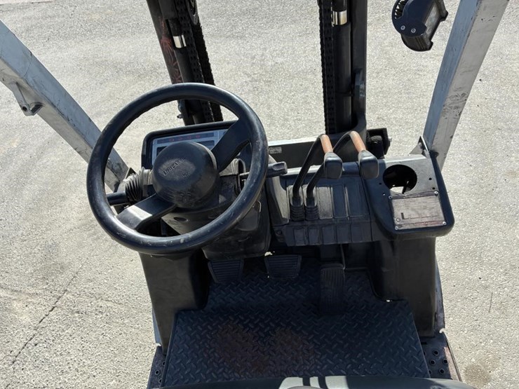 2015-unicarriers-mcp1f2a20lv-forklift-image-11