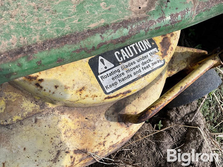 john-deere-212-image-11