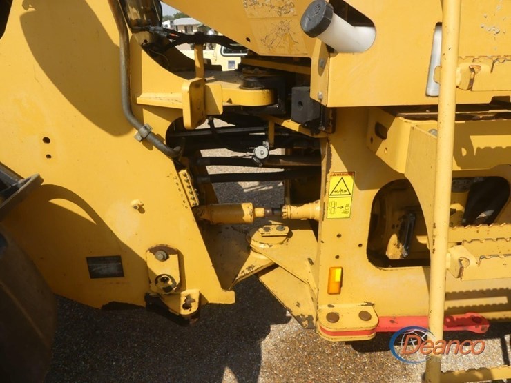 2011-caterpillar-930h-image-6