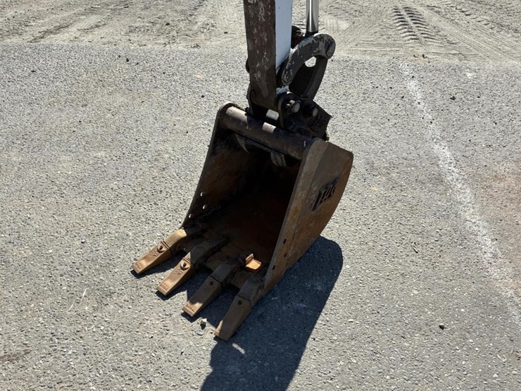 2020-bobcat-e20-image-8