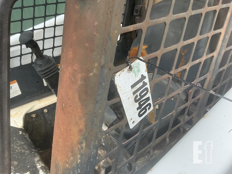 2006-bobcat-s220-image-18