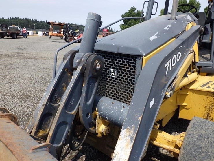 2006-deere-710g-image-13