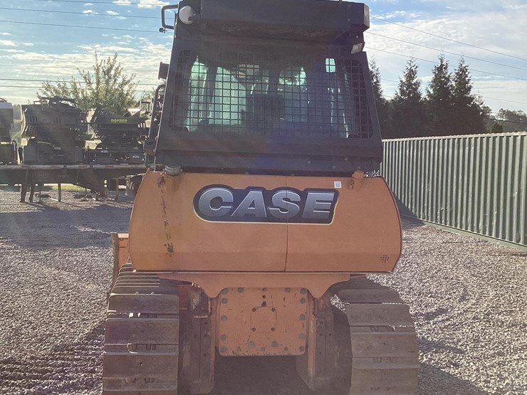2012-case-850l-image-3