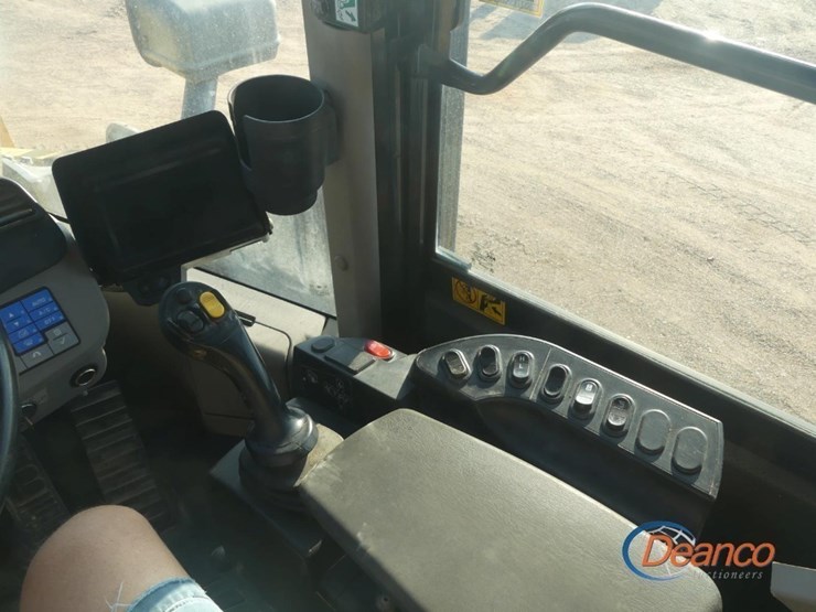 2018-komatsu-wa380-8-image-15