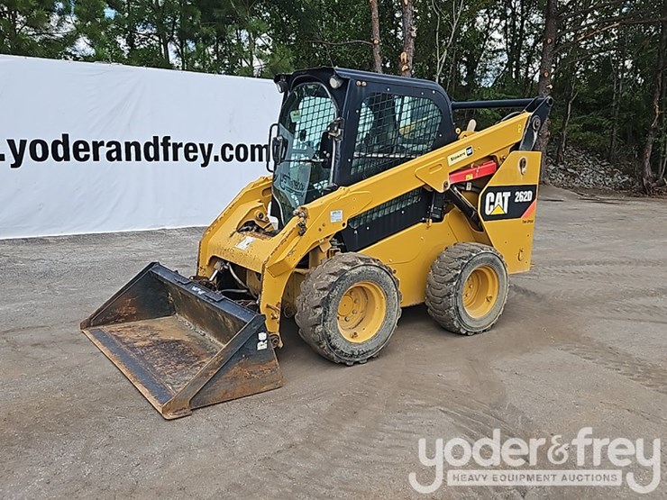 2018-caterpillar-262d-image-1
