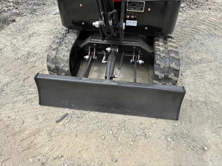 2025-vicsec-vc15-hydraulic-excavator-image-5