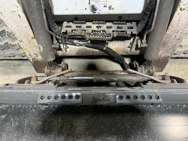 2020-bobcat-t740-image-10