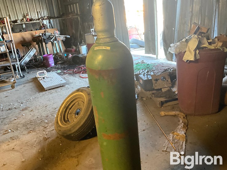 oxygen-bottle-image-11