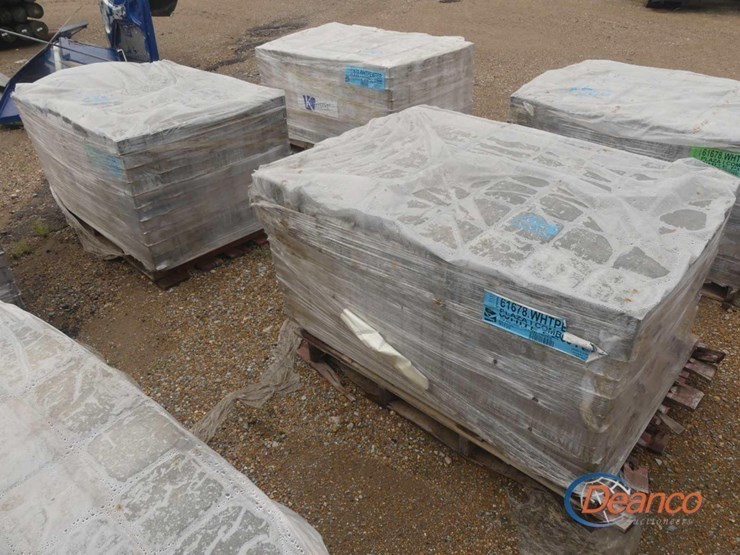 (2)-pallets-of-assorted-paving-stones-image-1