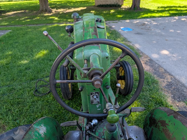 john-deere-m-image-14