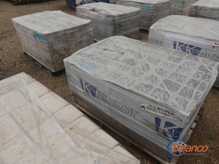 (2)-pallets-of-assorted-paving-stones-image-1