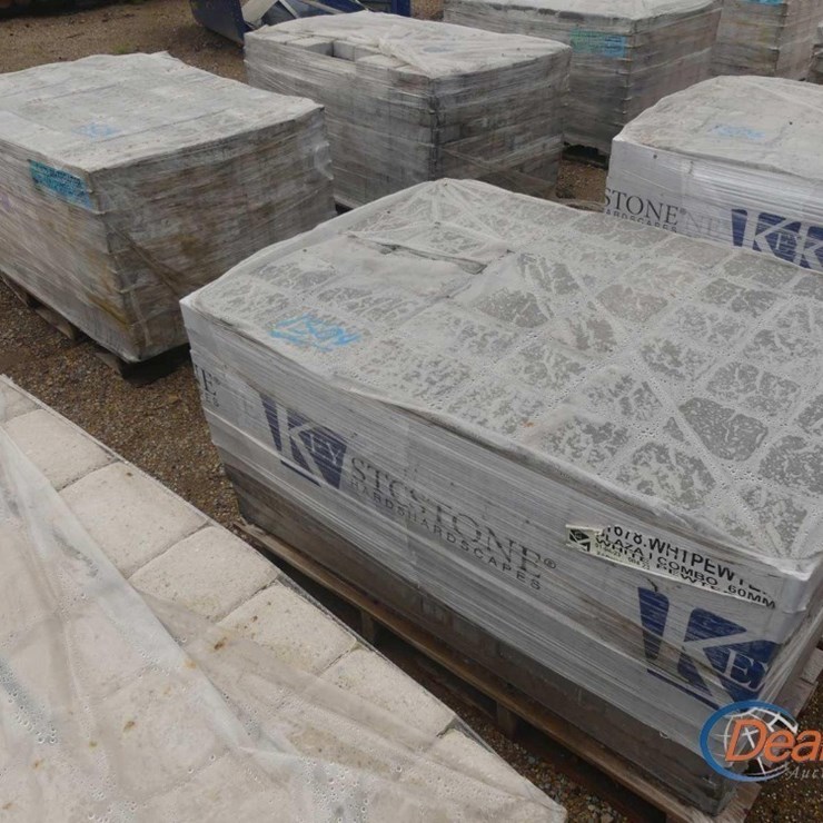 (2) PALLETS OF ASSORTED PAVING STONES
