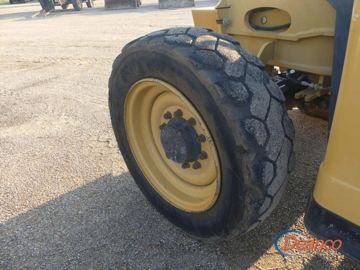 2014-caterpillar-tl642c-image-8