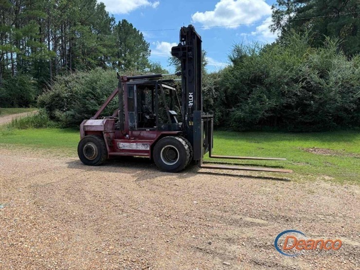 taylor-thd300s-forklift,-s/n-st327094:-canopy,-cummins-eng.,-15'-2-stage-mast,-8'-forks,-side-shift,-dual-front-tires,-rear-steer-image-13