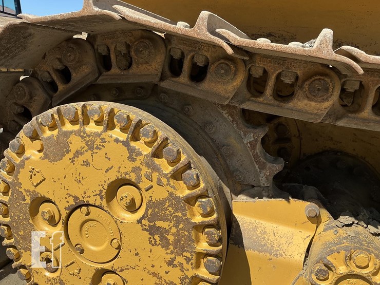 2016-caterpillar-d6k2-xl-image-12