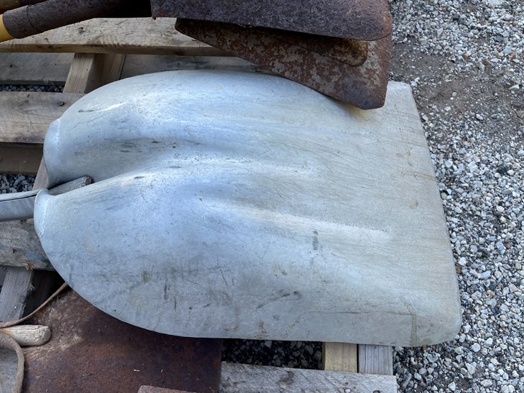 #1588-•-pile-of-various-shovels-image-3