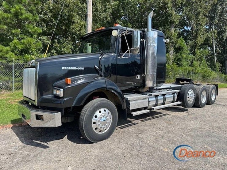 2008-western-star-4900sa-image-26