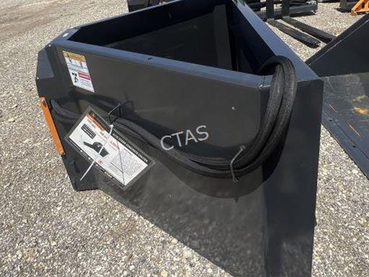 #34-•-wolverine-skid-steer-concrete-chute-image-4