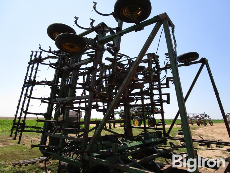 john-deere-1060-image-14