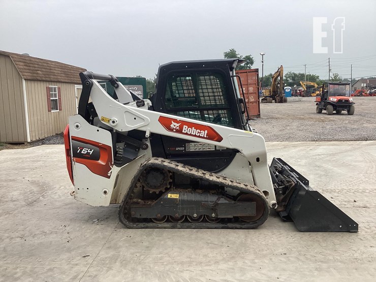 2022-bobcat-t64-image-5