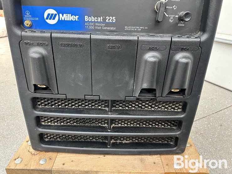2013-miller-bobcat-225-image-16