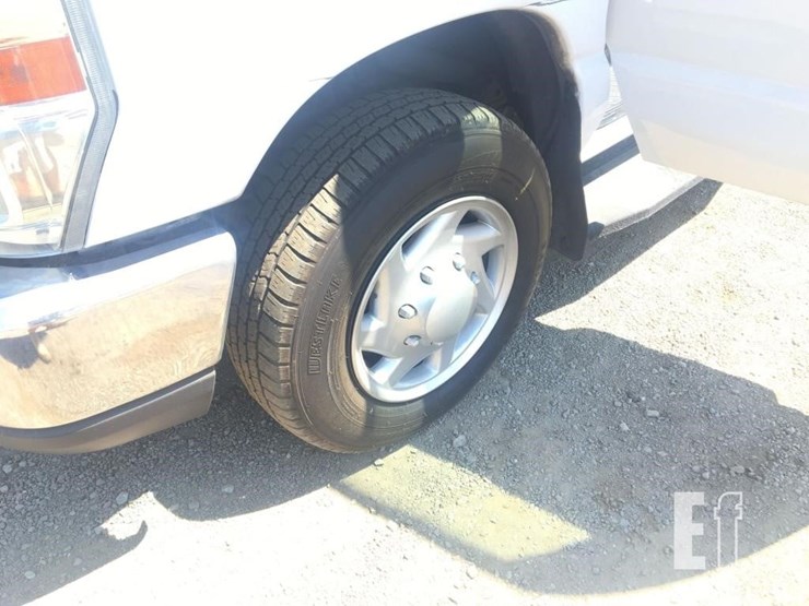2014-ford-e150-image-13