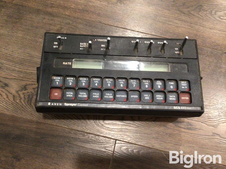 raven-440-sprayer-controller-image-2