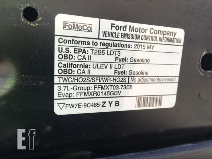 2015-ford-explorer-image-11