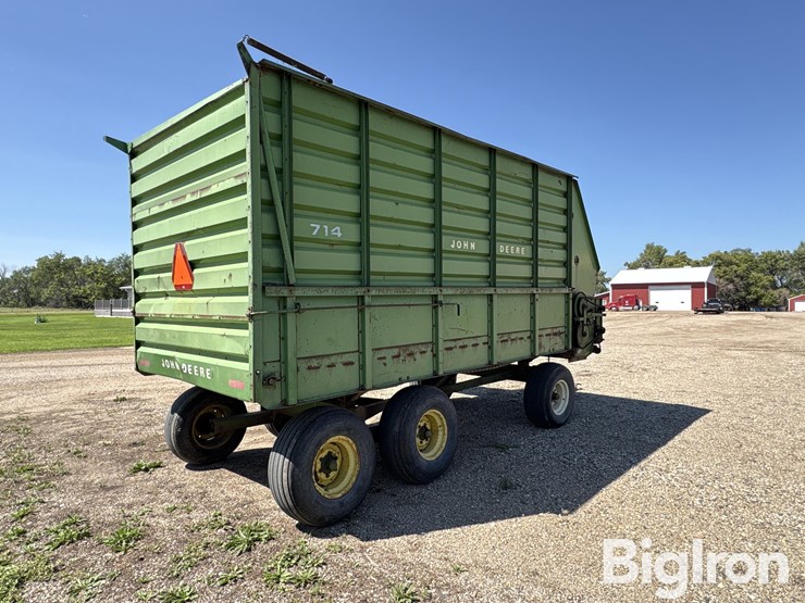 john-deere-714-image-5